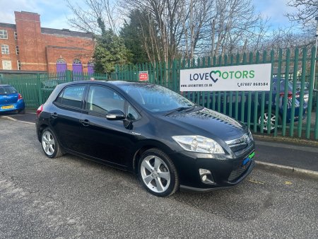 TOYOTA AURIS 1.8 VVT-h T4 CVT Euro 5 (s/s) 5dr