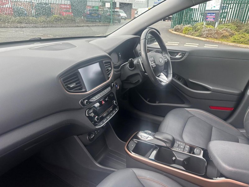 HYUNDAI IONIQ
