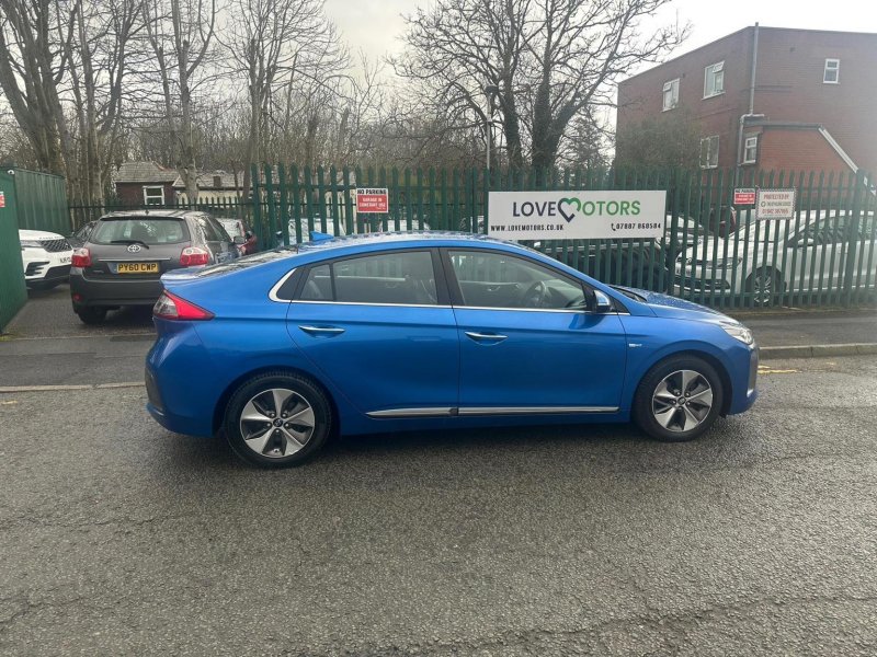 HYUNDAI IONIQ