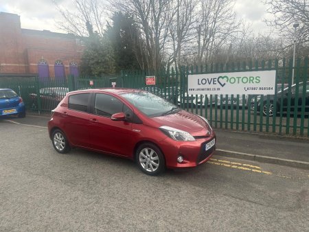 TOYOTA YARIS 1.5 VVT-h T4 CVT Euro 5 5dr