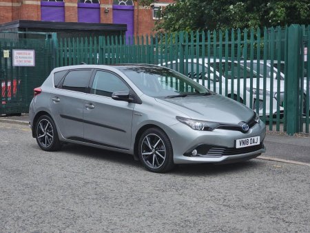 TOYOTA AURIS 1.8 VVT-h Design CVT Euro 6 (s/s) 5dr